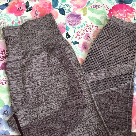 Victoria’s Secret *hosts pick* seamless tight - Picture 3 of 9